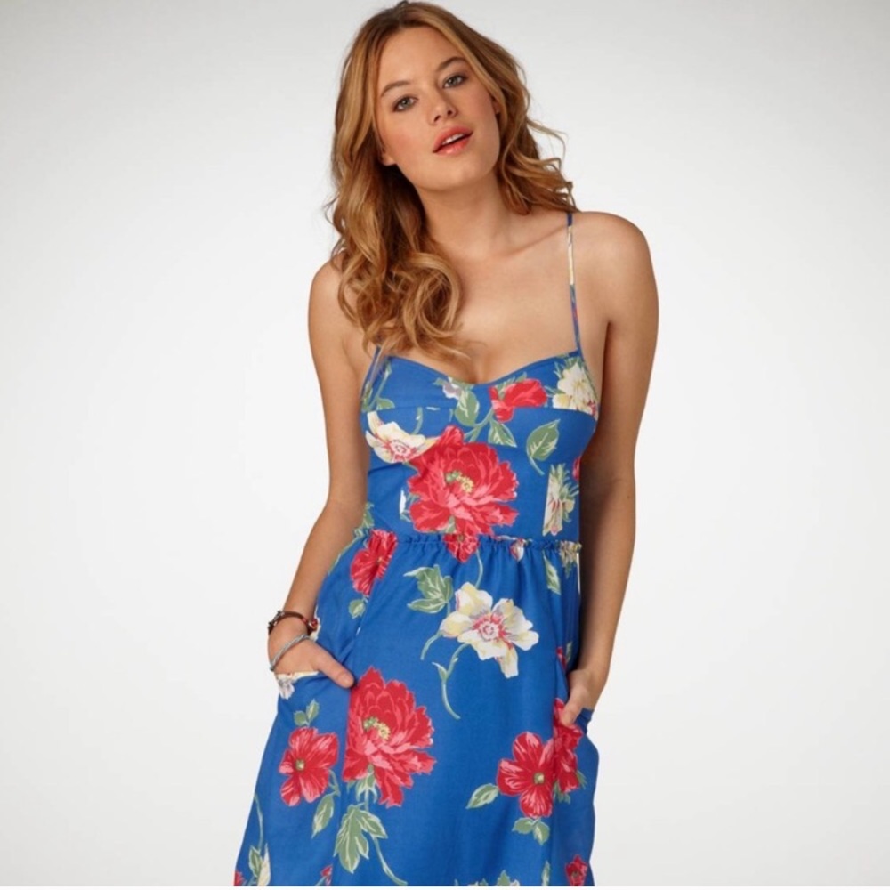 American Eagle Floral Sundress With Pockets
